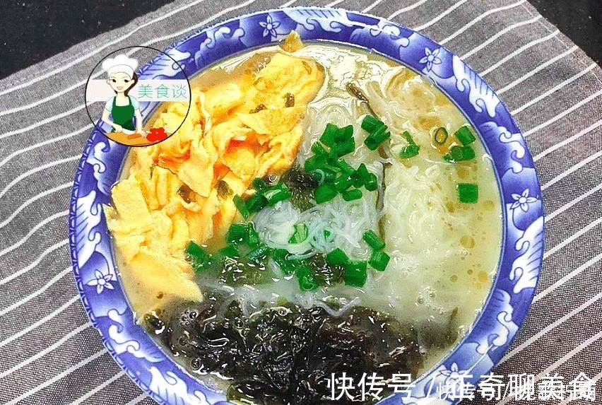 开学啦,早餐儿子最馋这碗粉,5分钟搞定,简单省事,我最乐意做