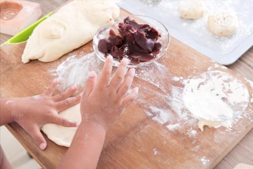 酥软|教你自制月饼，香甜酥软不油腻，提前学会，中秋不用出去买了