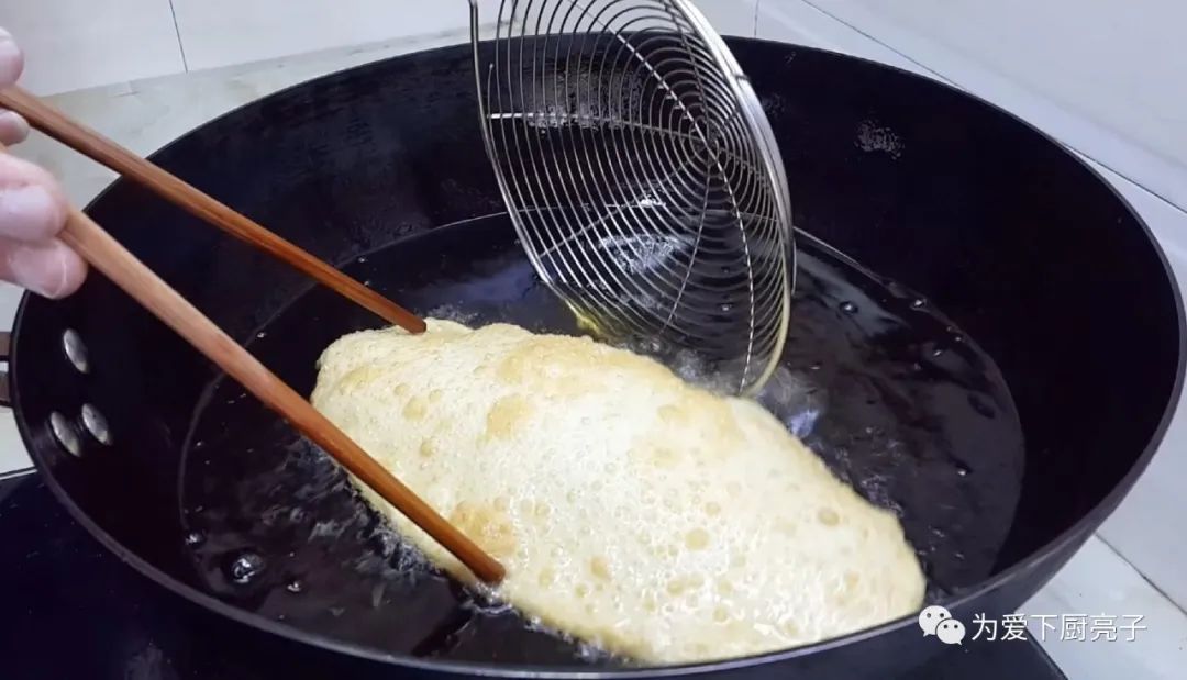 以后面粉就这么做,不烫面不烙饼,个个空心鼓大泡,看着都流口水