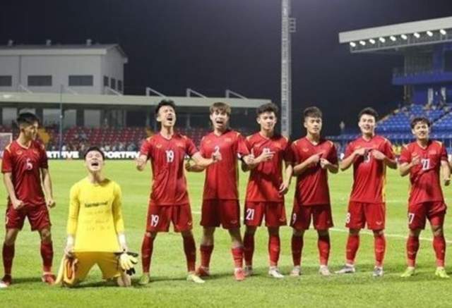 老挝队|越南足球再创佳绩获27万奖金！球迷：国足赢越南都奖600万！