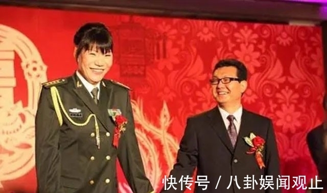 徐庆华|女篮中锋郑海霞享正师级待遇,54岁月薪过万,双腿变形仍独自奔波