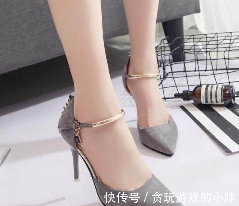 性感 性感的一字带高跟鞋,让你的美脚更具魅力!
