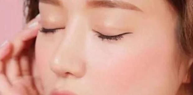 想要皮肤变好的女性，用它擦脸还，皮肤水润有弹性，不妨一试！