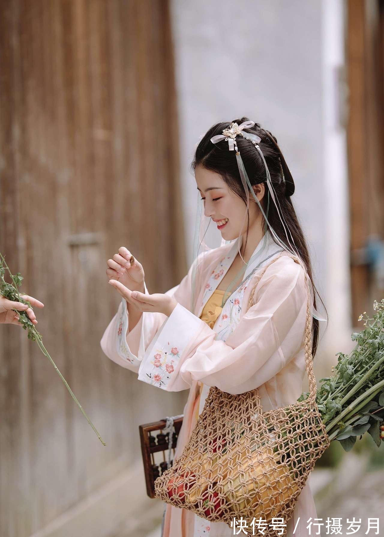 君莫|轻轻低吟，醉了梦中人