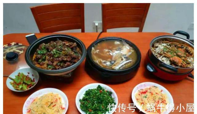 岳母|老婆坐月子岳母来送鸡,我特意做一桌菜招待,饭后她夸老婆好福气