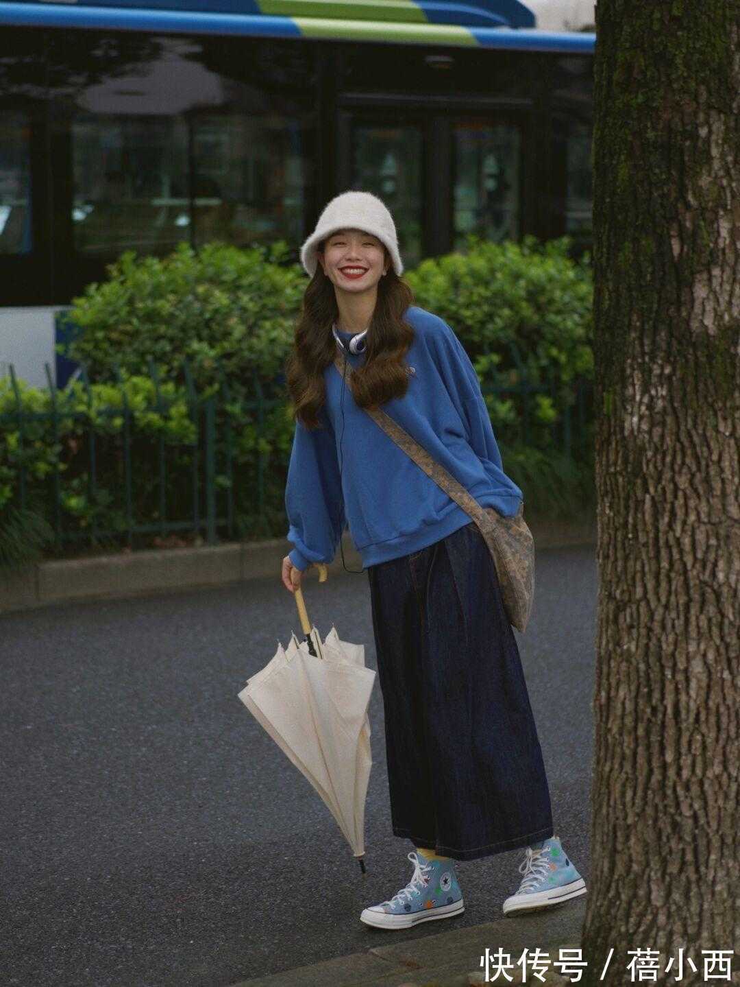 百搭 早春卫衣搭配指南:买这4种流行颜色就够了,百搭显白又不挑身材