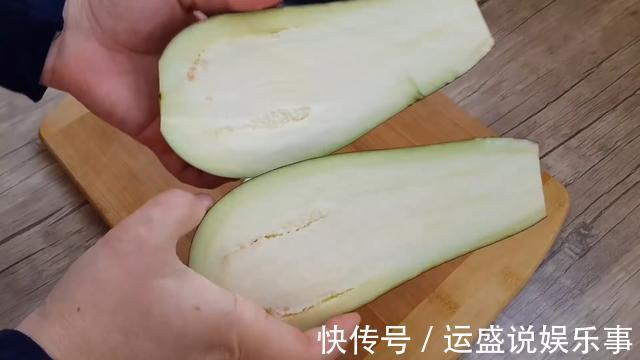 美味|在茄子上切出菠萝纹，塞上猪肉，30分钟后变美味，很解馋