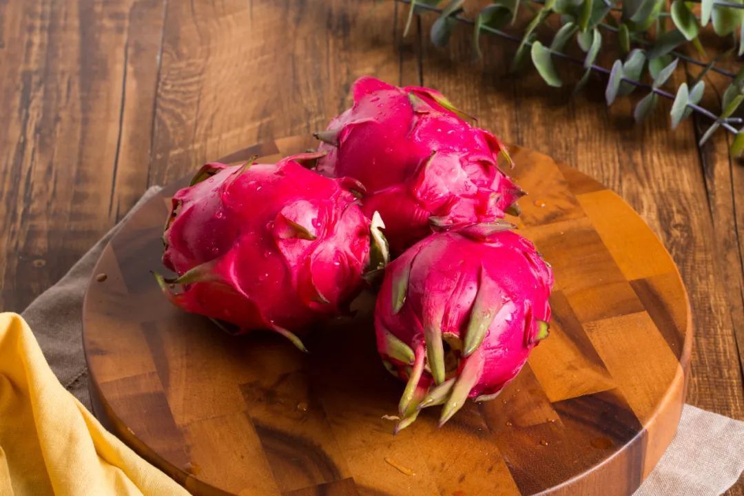 毒素|这4种食物被称为便秘的“克星”,香蕉未上榜,多吃或可缓解便秘