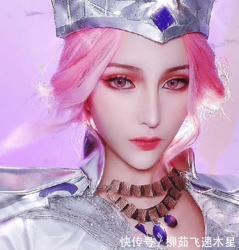 一人cos|一人cos斗罗大陆三大美女，小舞绝美，比比东受到官方认可