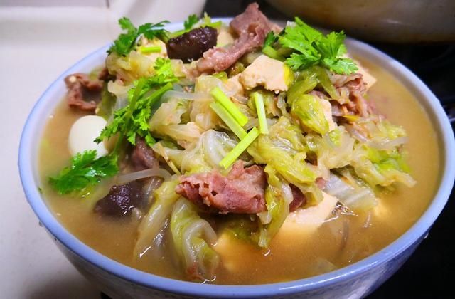 天冷了,如果不差钱,多给家人做这道炖菜,增强免疫力,营养健康