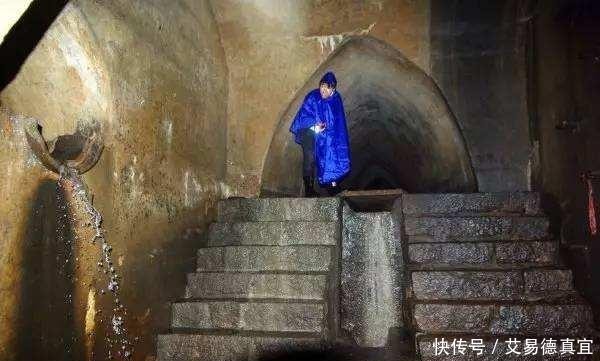 间谍战|法国有名间谍为何被称为“最臭情报员”?只因他获取情报手法奇特