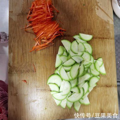 原汁原味最鲜美，这道家庭拌饭你需要知道