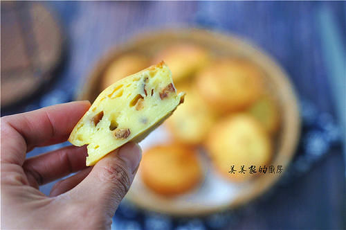  孩子做|家有烤箱，一定要试试它，不用面粉不发酵，搅一搅就成，太香啦！