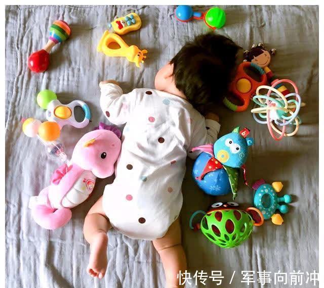 健身架|宝宝玩具越多越好?0-12个月宝宝早教玩具攻略,照着买不花冤