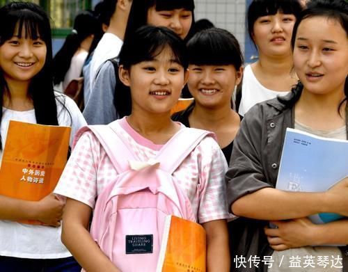高中难背的“文言文”有哪些?《爱莲说》不算啥,第2篇共537个字