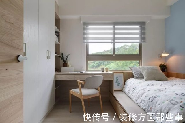 书房|用角落空间设计出个小书房,简直太实用了!节省空间,1㎡不浪费