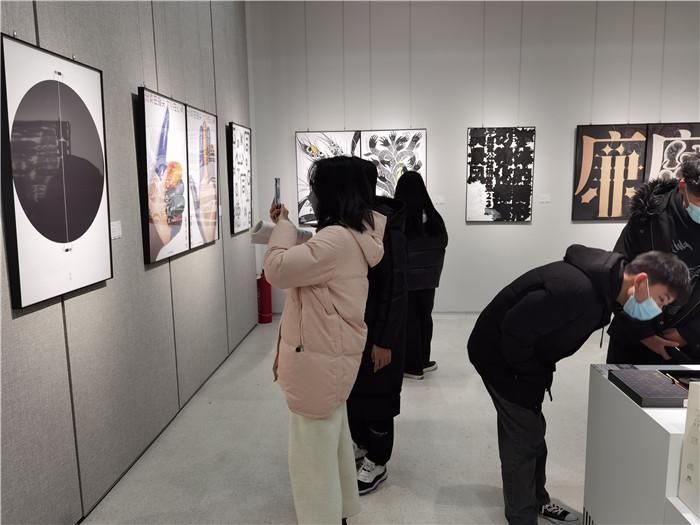 观展丨“首届全国平面设计大展”在吉林艺术学院开展