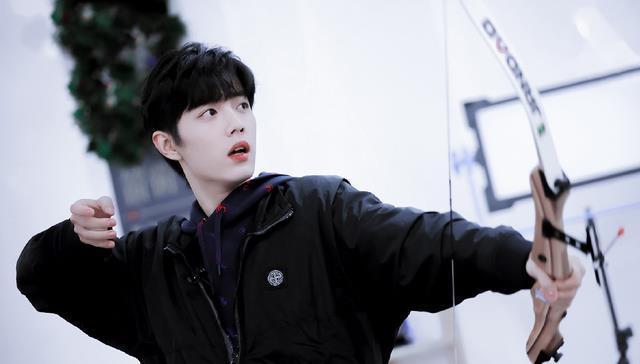 高价|肖战盈利周边和高价设计品侵权迪士尼官方已成立设计组持续跟进