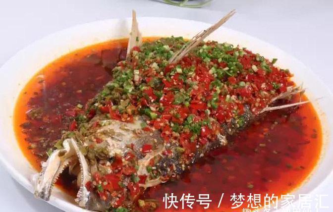 美食推荐：莜面螺螺小肥羊、剁椒黄鱼头、花雕蛋白蒸龙虾制作方法