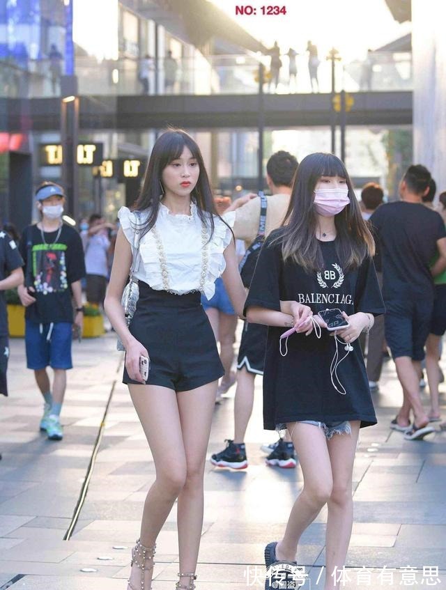 穿搭 年轻自信的瑜伽裤穿搭随心又时髦,展现迷人体态,简约好看!