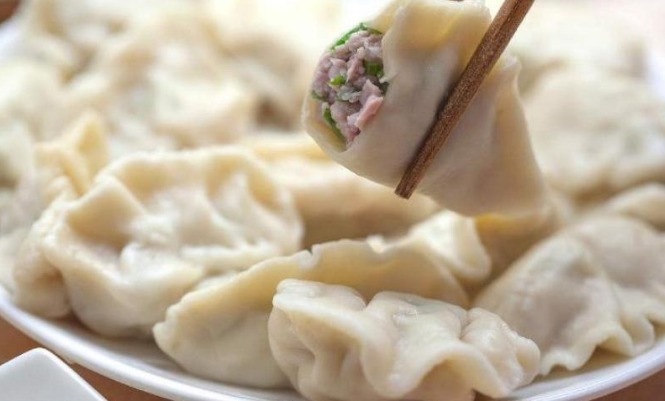 为啥饺子馆的饺子鲜嫩多汁学会几个技巧，一样好吃，你不学吗