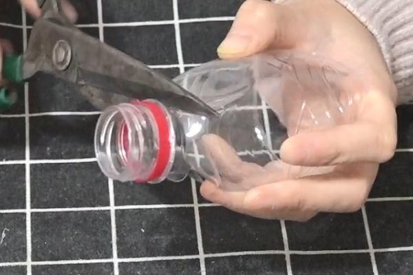 瓶盖|床单老乱跑?教你1招,不花一分钱就能搞定!