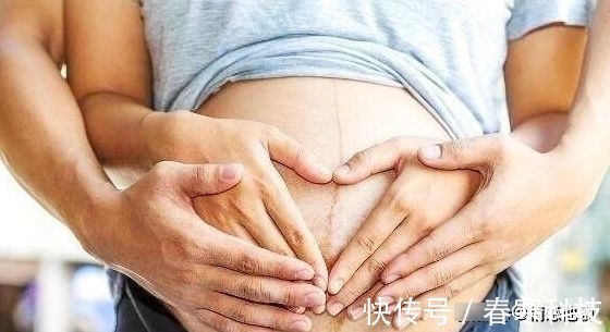 男孩女孩|孕妇肚脐中间有条黑线，为啥有的笔直一条，有的却偏左或偏右？