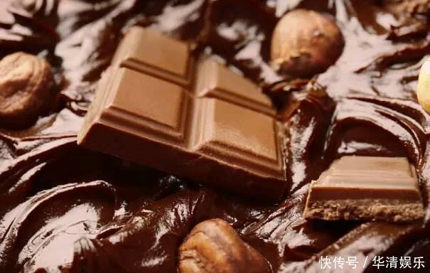 吃了十多年巧克力,才知道上面的凹槽是干什么用的,多数人都误会