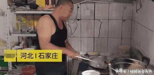 我做啥你吃啥就行! 霸气饭店老板,20来年从没菜单店面依然火热