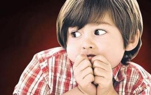 女儿|妈妈一巴掌,8岁女儿没了!再生气,孩子这几个部位也不能打