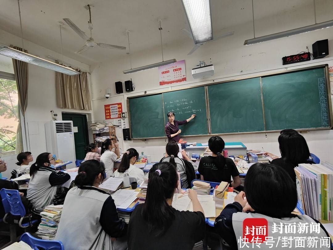 数学老师张让琛：坚持情境教学，和学生在一起，她会发光|“百年白中”名师报道⑧ | 张让琛