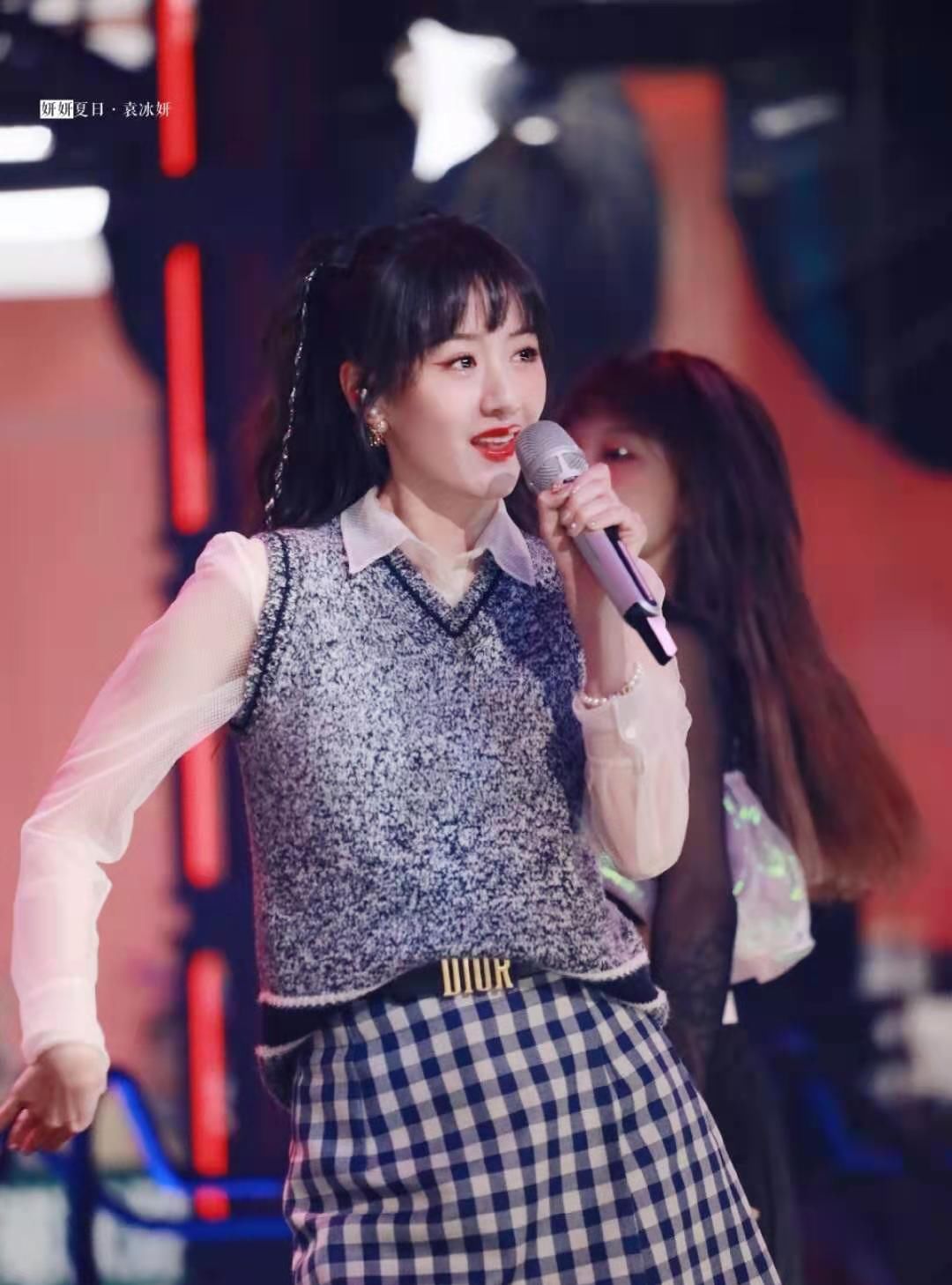 袁冰妍加盟芒果！唱跳俱佳却只能合作，这次能有单独舞台吗？