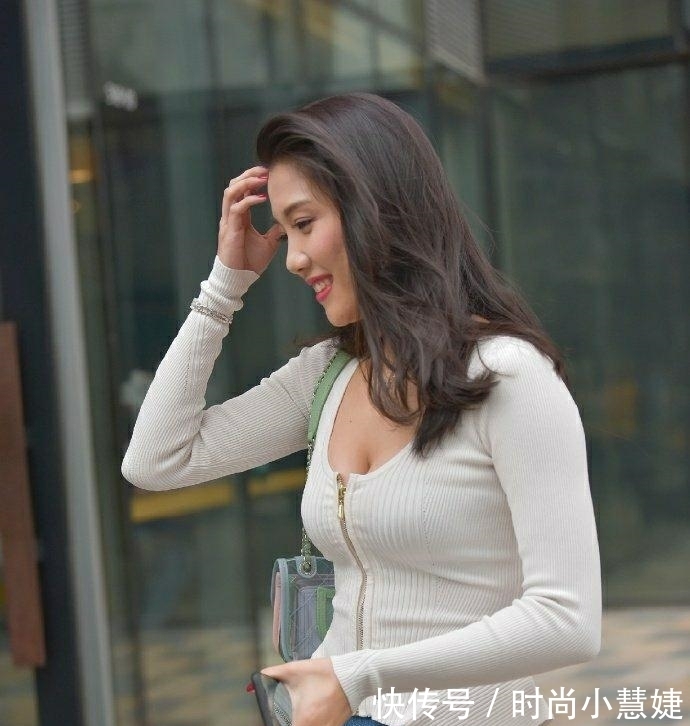 裙尾 三十岁的女性,迷人的不只用外貌