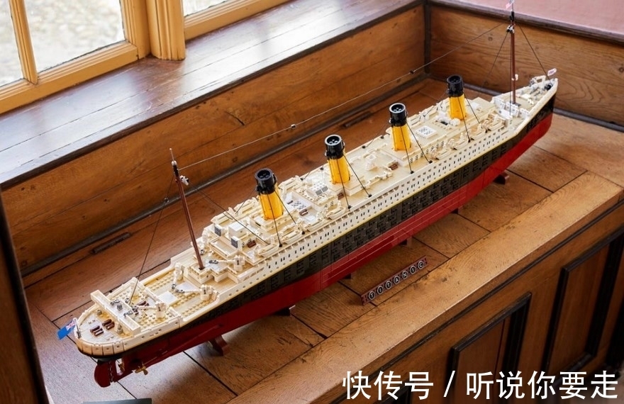 tit乐高LEGO年度巨献「泰坦尼克号」:9千多块积木,再现震撼经典