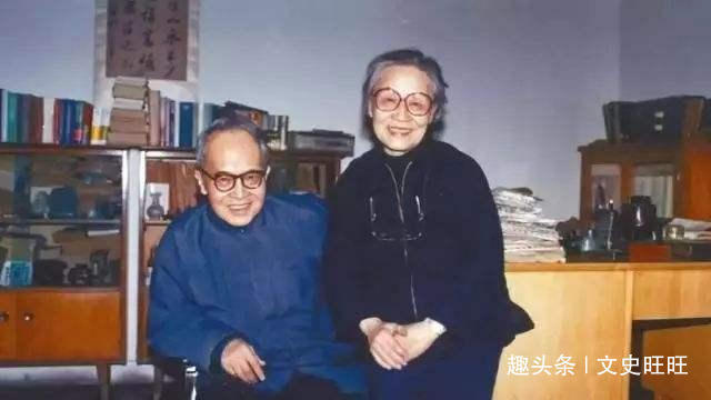 父亲&父亲偷看儿子的情书,看后哈哈大笑将来一定是好儿媳,我喜欢