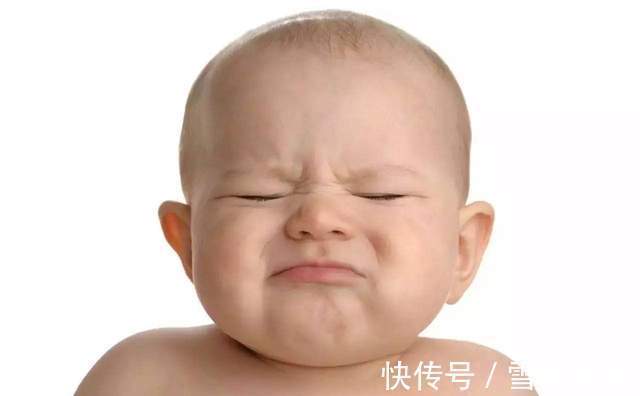 宝妈|给宝宝喂辅食,注意避开下列几个“坑”,孩子身体发育往往快又好