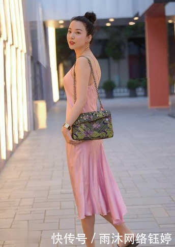 裙子|成熟美女“混合味”搭配,成熟和少女心一个不少!