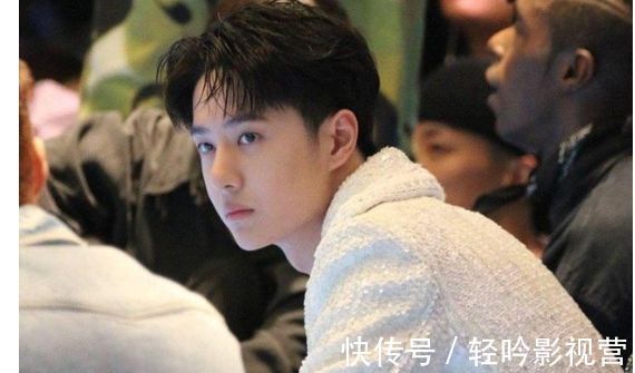 王一博每次化妆都不浪费,看秀后再拍录像,粉丝:勤俭持家