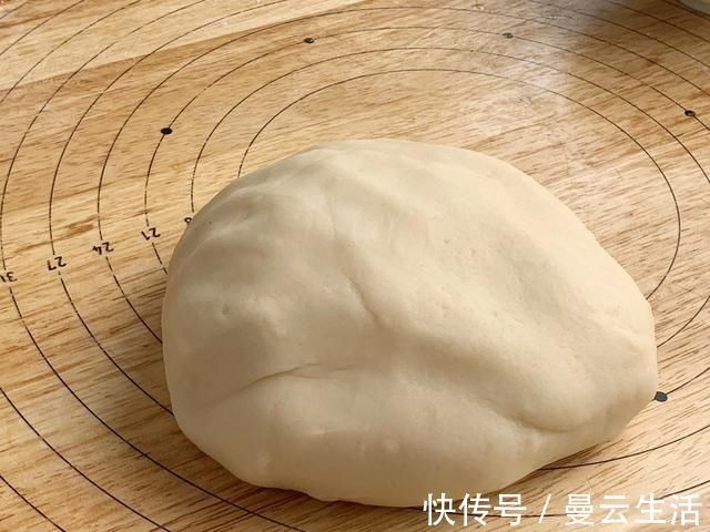 酥脆|油炸糕怎样做酥脆鼓大泡？掌握两个小技巧，各个空心不开裂