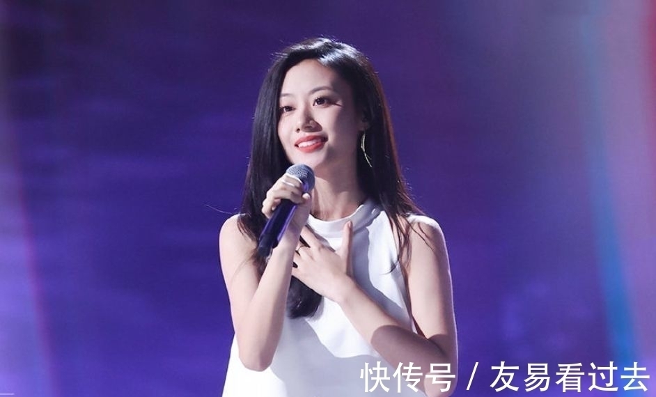 2021《好声音》伍珂玥夺冠,有人说实至名归,有人却有争议?