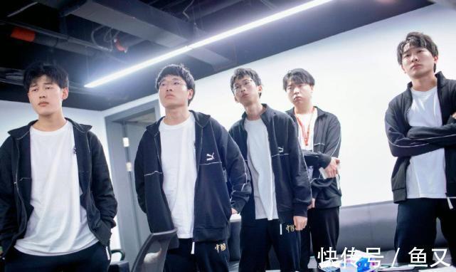 |TLG和Wz两连胜领跑积分榜,KPL再次成为笑话,三支队伍均有败绩