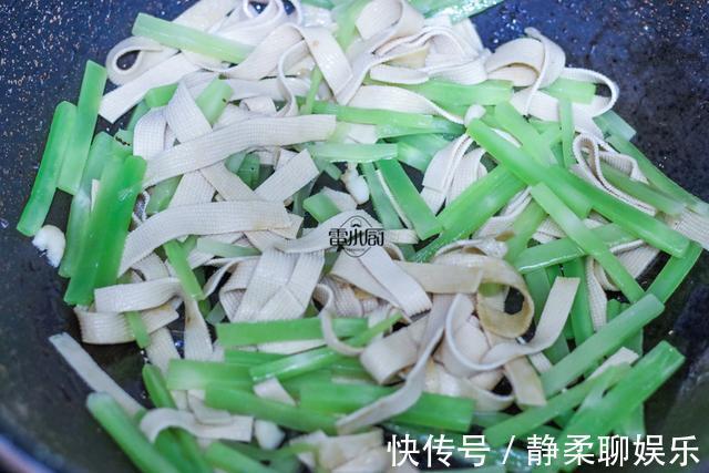 儿童|这个菜含钙极高，儿童多吃对长牙很有帮助，现在吃正好！