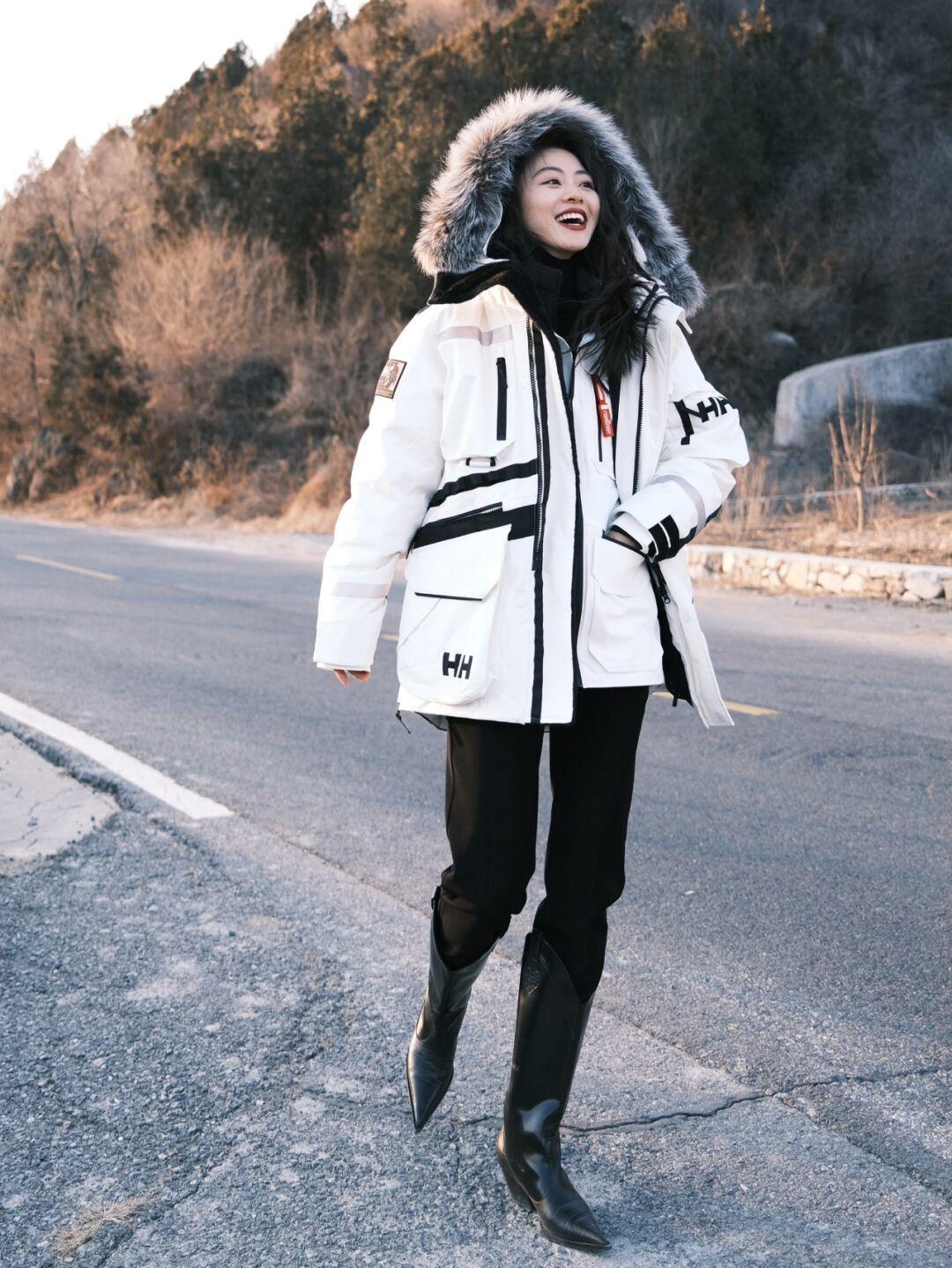 穿搭 冬天怎么穿保暖又洋气?或许你差一件“羽绒服”,优雅体面还显瘦