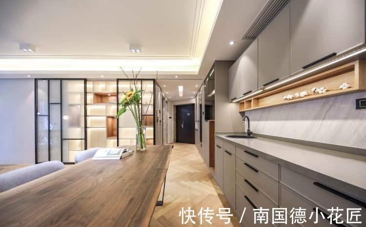 储物柜|不规则的小户型，经过合理的改造，不仅实用，还拥有了阳光工作区