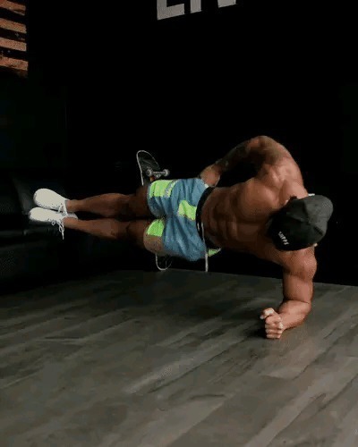 腹部|辛苦练腹肌下面两块却不出现一组动作针对下腹，难度不低却管用