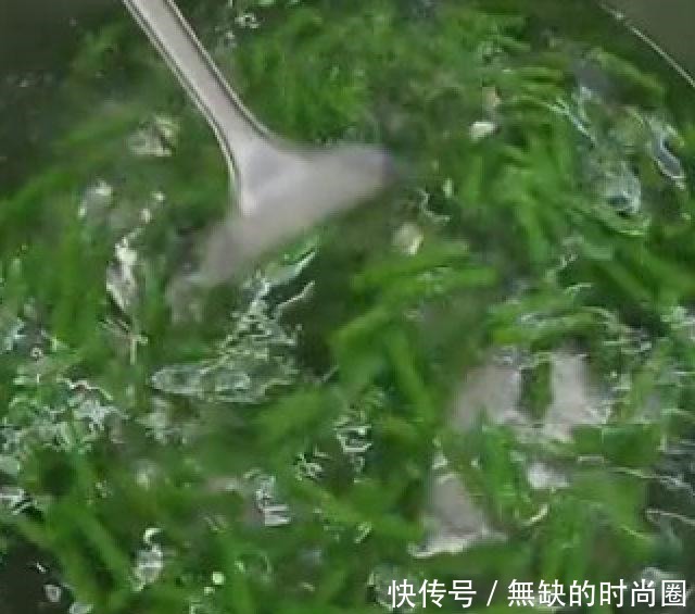 凉拌长豆角,比炒着吃更受欢迎!