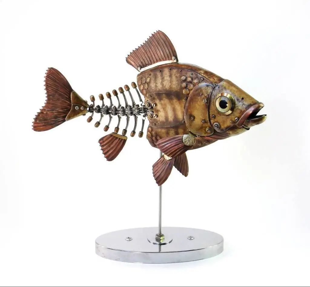 雕塑家$雕塑家收集废铁,打造朋克风金属动物,制作过程和作品都非常酷