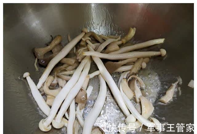 裙带菜|春天,多给孩子喝8种营养汤羹,钙含量高,营养丰富