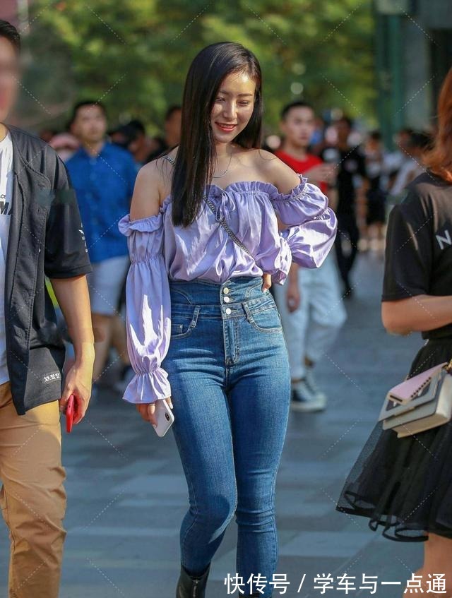 复古 紫色一字肩,浪漫优雅港味十足,更显复古感!