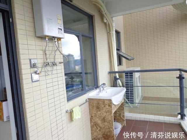 背景墙|老公把卧室装修得像皇宫似的，闺蜜都笑我是个有钱女人